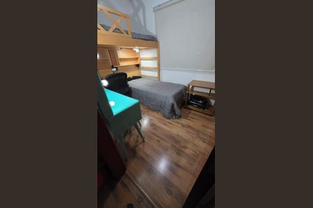 Casa à venda com 225m², 3 quartos e 4 vagas Casa à venda com 225m², 3 quartos e 4 vagasQuarto