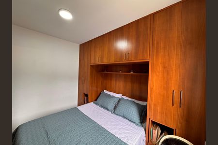 Quarto 1 de apartamento para alugar com 2 quartos, 44m² em Vargem Grande, Rio de Janeiro