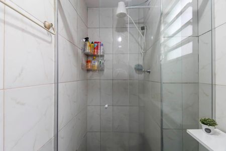 Apartamento à venda com 45m², 2 quartos e 1 vaga Apartamento à venda com 45m², 2 quartos e 1 vagaBanheiro