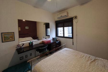 Apartamento à venda com 200m², 4 quartos e 2 vagas Apartamento à venda com 200m², 4 quartos e 2 vagasQuarto Suíte