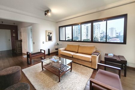 Apartamento à venda com 200m², 4 quartos e 2 vagas Apartamento à venda com 200m², 4 quartos e 2 vagasSala de Estar