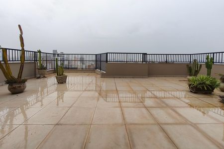 Apartamento à venda com 200m², 4 quartos e 2 vagas Apartamento à venda com 200m², 4 quartos e 2 vagasCobertura