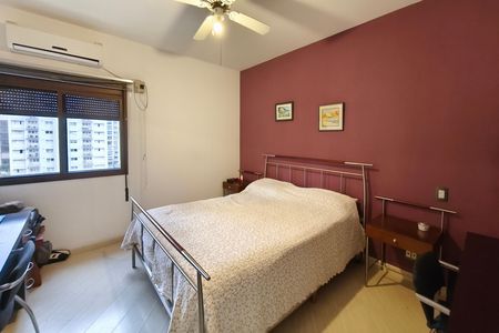 Apartamento à venda com 200m², 4 quartos e 2 vagas Apartamento à venda com 200m², 4 quartos e 2 vagasQuarto Suíte
