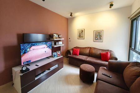 Apartamento à venda com 200m², 4 quartos e 2 vagas Apartamento à venda com 200m², 4 quartos e 2 vagasSala de TV