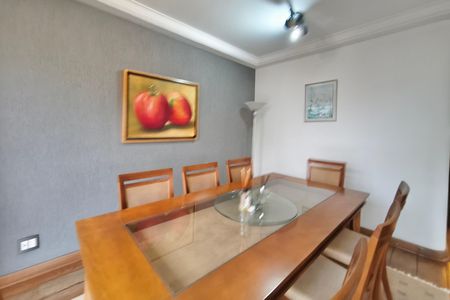 Apartamento à venda com 200m², 4 quartos e 2 vagas Apartamento à venda com 200m², 4 quartos e 2 vagasSala de Jantar