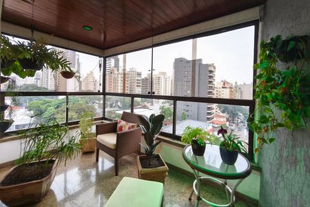 Varanda da Sala de apartamento à venda com 4 quartos, 200m² em Cambuí, Campinas