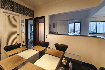 Apartamento à venda com 200m², 4 quartos e 2 vagas Apartamento à venda com 200m², 4 quartos e 2 vagasSala de Jantar 2