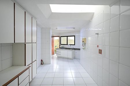 Casa à venda com 200m², 3 quartos e 3 vagasCozinha