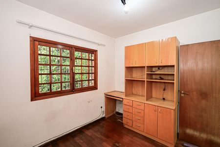 Casa à venda com 200m², 3 quartos e 3 vagasQuarto 2