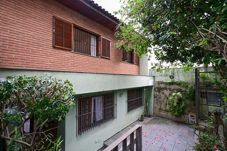 Casa à venda com 200m², 3 quartos e 3 vagasFachada