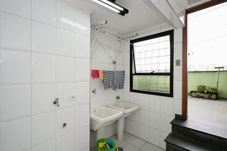 Casa à venda com 200m², 3 quartos e 3 vagasÁrea de Serviço 