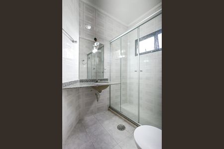 Casa à venda com 200m², 3 quartos e 3 vagasBanheiro