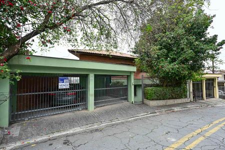 Casa à venda com 200m², 3 quartos e 3 vagasFachada