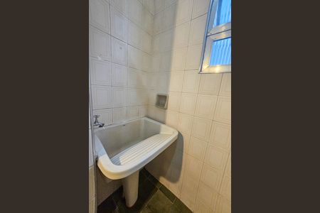 Apartamento para alugar com 1 quarto, 24m² em Barra Funda, Guarujá