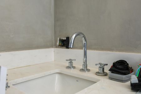 Casa de condomínio à venda com 300m², 3 quartos e 2 vagas Casa de condomínio à venda com 300m², 3 quartos e 2 vagasBanheiro da Suíte 1