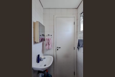 Apartamento para alugar com 148m², 3 quartos e 2 vagas Apartamento para alugar com 148m², 3 quartos e 2 vagasBanheiro de serviço