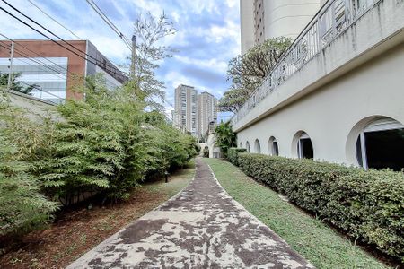Apartamento para alugar com 148m², 3 quartos e 2 vagas Apartamento para alugar com 148m², 3 quartos e 2 vagasÁrea comum