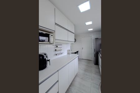 Apartamento para alugar com 148m², 3 quartos e 2 vagas Apartamento para alugar com 148m², 3 quartos e 2 vagasCozinha