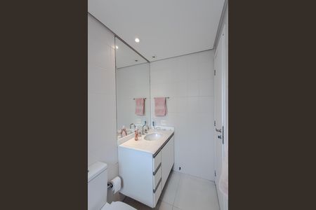 Apartamento para alugar com 148m², 3 quartos e 2 vagas Apartamento para alugar com 148m², 3 quartos e 2 vagasBanheiro da Suíte 1
