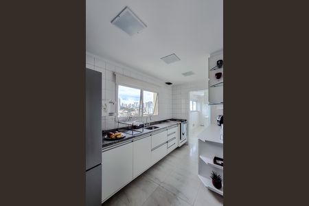 Apartamento para alugar com 148m², 3 quartos e 2 vagas Apartamento para alugar com 148m², 3 quartos e 2 vagasCozinha