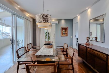 Apartamento para alugar com 148m², 3 quartos e 2 vagas Apartamento para alugar com 148m², 3 quartos e 2 vagasSala de Jantar