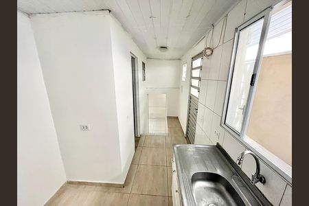 Cozinha de casa para alugar com 1 quarto, 40m² em Vila Diva, São Paulo