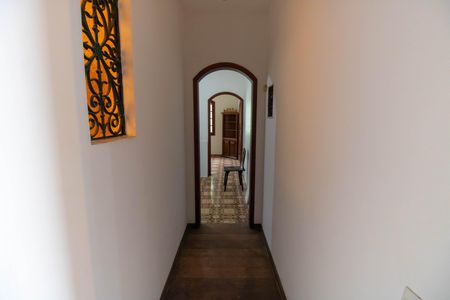 Casa para alugar com 334m², 3 quartos e 1 vagaCorredor 