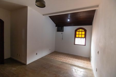 Casa para alugar com 334m², 3 quartos e 1 vagaSuíte 1