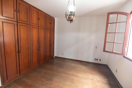 Casa para alugar com 334m², 3 quartos e 1 vagaSuíte 2