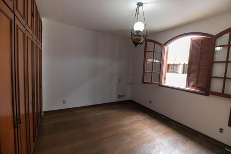 Casa para alugar com 334m², 3 quartos e 1 vagaSuíte 2