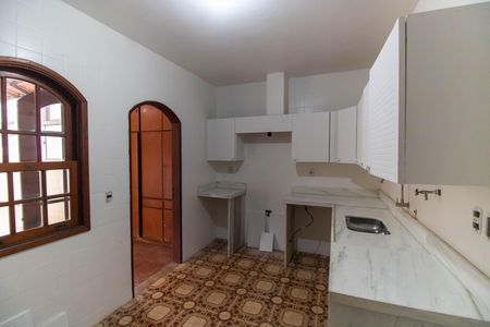 Casa para alugar com 334m², 3 quartos e 1 vagaCozinha