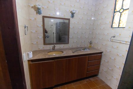 Casa para alugar com 334m², 3 quartos e 1 vagaBanheiro da Suíte 1