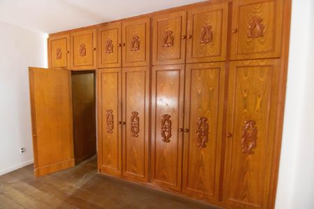 Casa para alugar com 334m², 3 quartos e 1 vagaSuíte 1