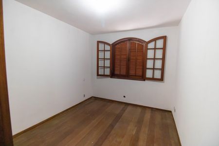 Casa para alugar com 334m², 3 quartos e 1 vagaQuarto 