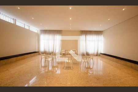 Apartamento para alugar com 102m², 2 quartos e sem vaga