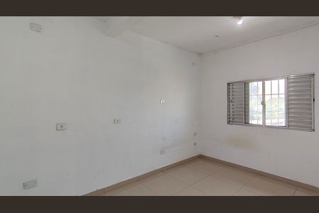 Casa para alugar com 2 quartos, 70m² em Vila Zat, São Paulo