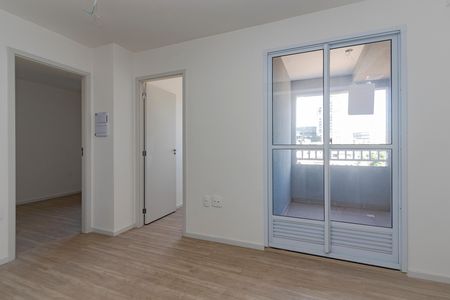 Sala/ Cozinha de apartamento para alugar com 2 quartos, 31m² em Vila Plana, São Paulo