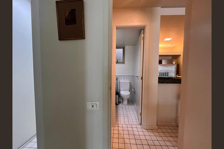 Apartamento à venda com 62m², 1 quarto e 1 vaga Apartamento à venda com 62m², 1 quarto e 1 vagaBanheiro social