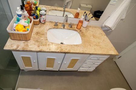 Apartamento para alugar com 103m², 2 quartos e sem vagaBanheiro