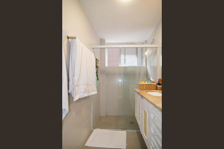 Apartamento para alugar com 103m², 2 quartos e sem vagaBanheiro