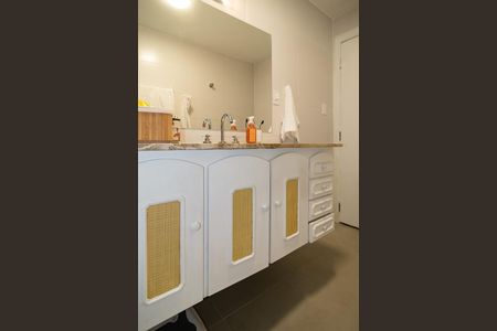 Apartamento para alugar com 103m², 2 quartos e sem vagaBanheiro