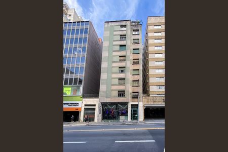 Apartamento para alugar com 103m², 2 quartos e sem vagaFachada