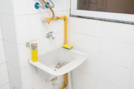Área de Serviço de apartamento para alugar com 1 quarto, 45m² em Jardim Alvorada, Nova Iguaçu