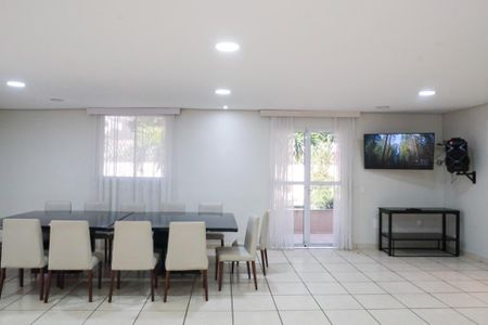 Apartamento para alugar com 45m², 1 quarto e 1 vaga Apartamento para alugar com 45m², 1 quarto e 1 vagaÁrea comum - Salão de festas