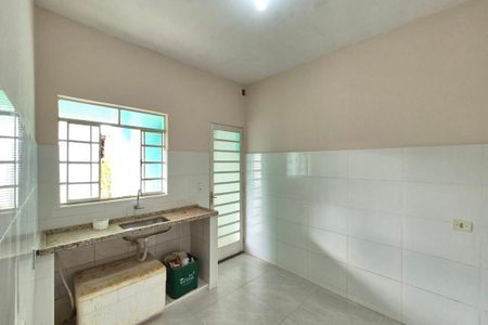 Casa para alugar com 50m², 1 quarto e 1 vaga Casa para alugar com 50m², 1 quarto e 1 vagaCozinha