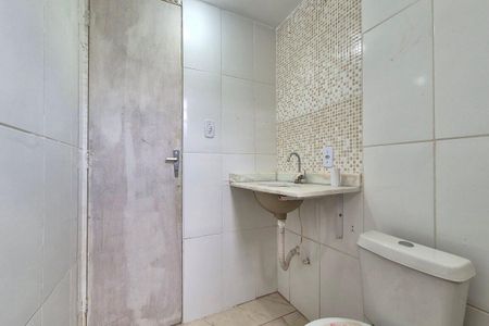 Casa para alugar com 50m², 1 quarto e 1 vaga Casa para alugar com 50m², 1 quarto e 1 vagaBanheiro