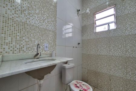 Casa para alugar com 50m², 1 quarto e 1 vaga Casa para alugar com 50m², 1 quarto e 1 vagaBanheiro
