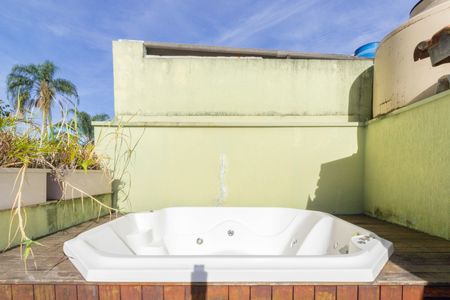 Jacuzi de casa à venda com 4 quartos, 250m² em Parque Monteiro Soares, São Paulo