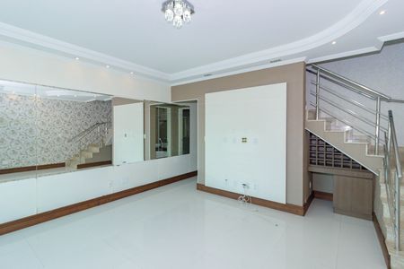 Sala de casa à venda com 4 quartos, 250m² em Parque Monteiro Soares, São Paulo