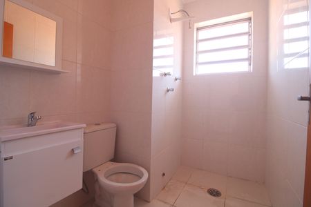 Casa para alugar com 250m², 2 quartos e 2 vagasBanheiro